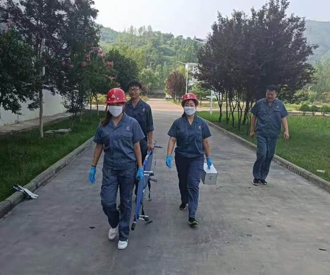 嵩縣開拓者鉬業(yè)有限公司組織開展應(yīng)急演練活動(dòng)